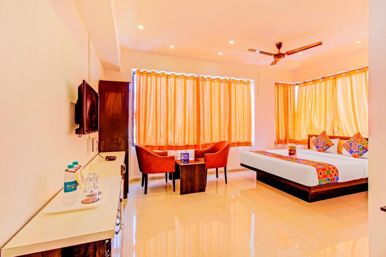 Hotel Fabhotel Renuka Executive Pune
